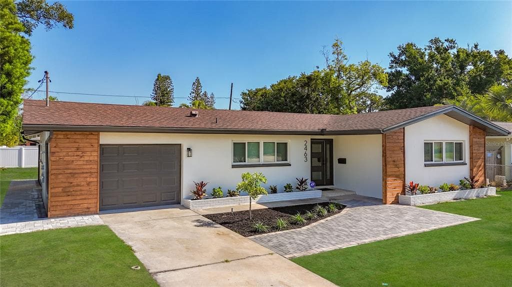 2463 68TH AVENUE S ST PETERSBURG, FL 33712
