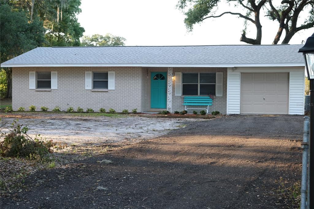 4454 EDWARDS ROAD
