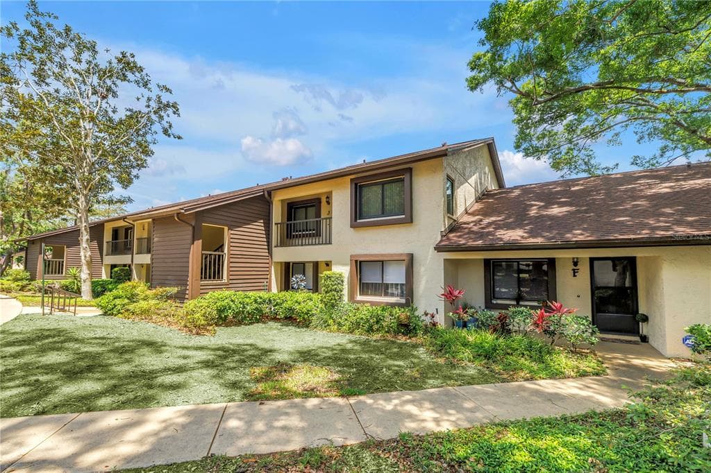 3600 MAGNOLIA RIDGE CIRCLE UNIT 1224 PALM HARBOR, FL 34684