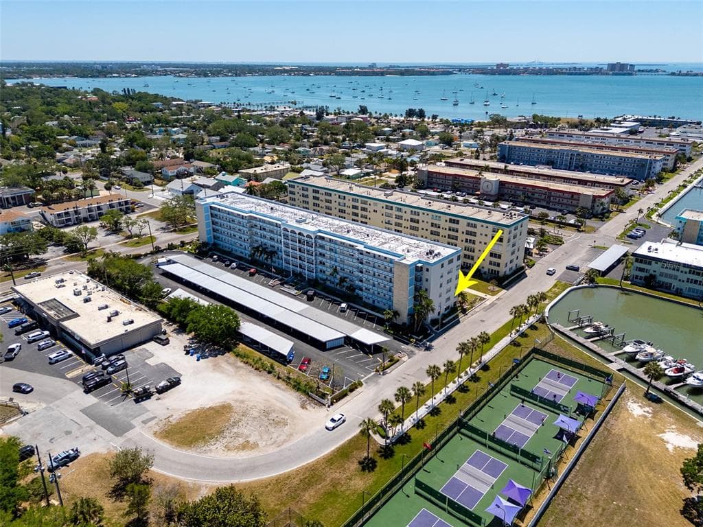 2850 59TH STREET S UNIT 215 GULFPORT, FL 33707