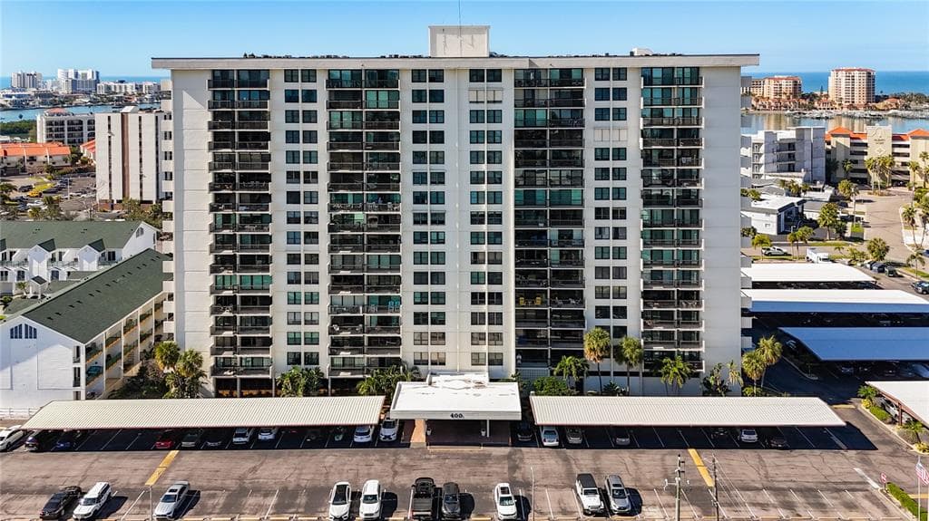 400 ISLAND WAY UNIT 1411 CLEARWATER BEACH, FL 33767