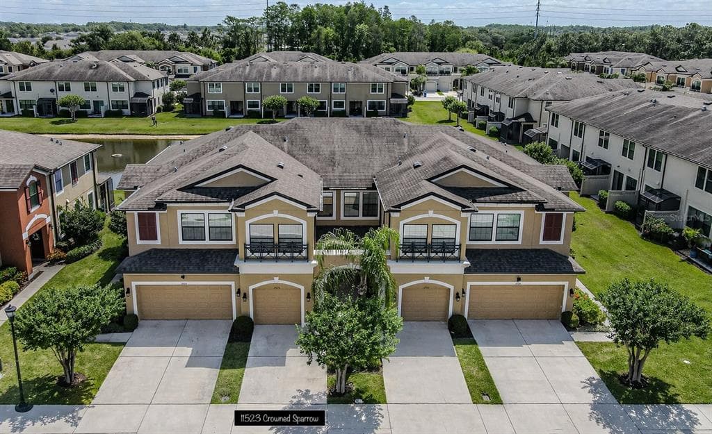 11523 CROWNED SPARROW LANE TAMPA, FL 33626