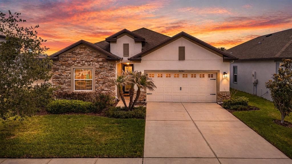 30980 JAZZ LEAF PLACE SAN ANTONIO, FL 33576