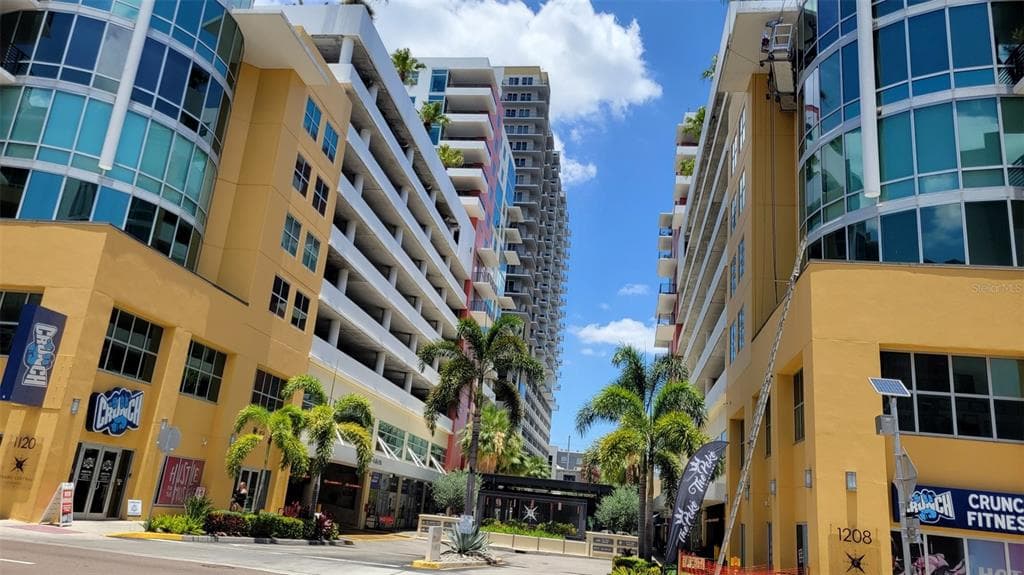 1120 E KENNEDY BOULEVARD UNIT 1217