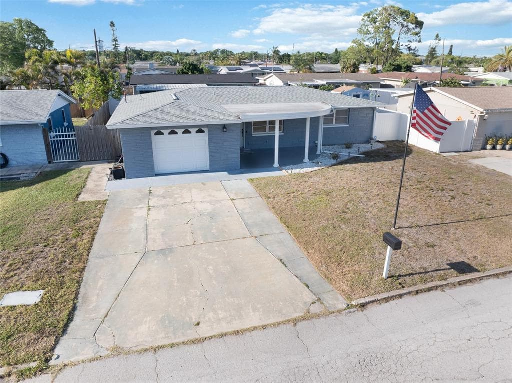 3811 CEDARWOOD DRIVE HOLIDAY, FL 34691
