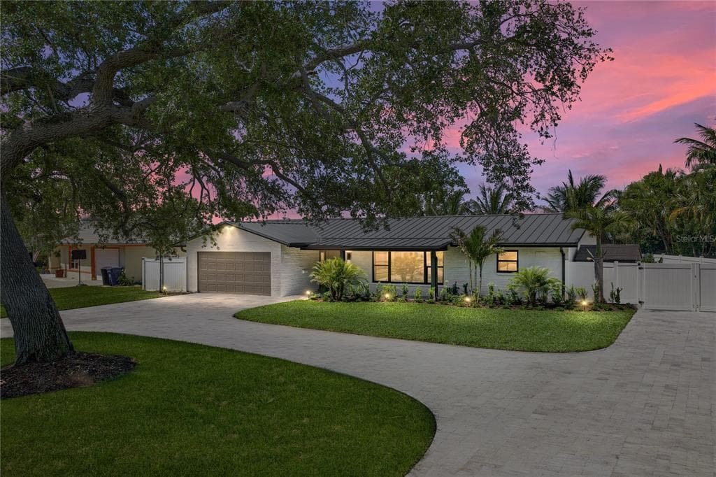 4201 37TH STREET S ST PETERSBURG, FL 33711