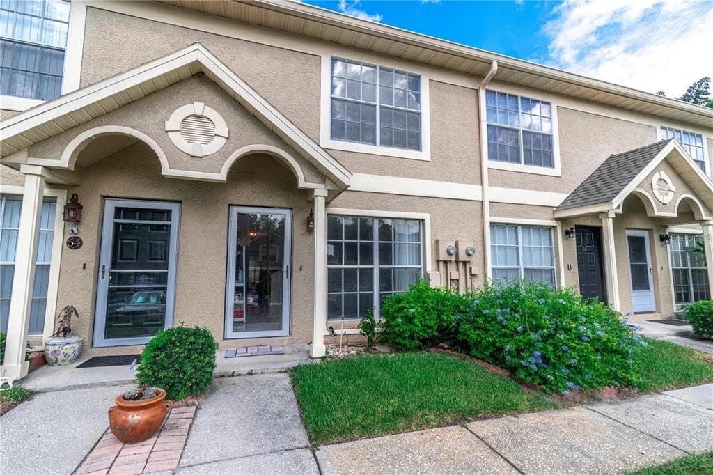 2897 THAXTON DRIVE UNIT 65 PALM HARBOR, FL 34684