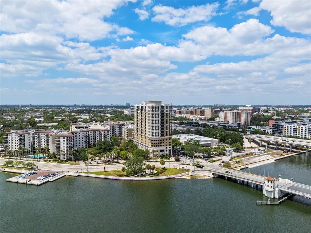 275 BAYSHORE BOULEVARD UNIT 804 TAMPA, FL 33606