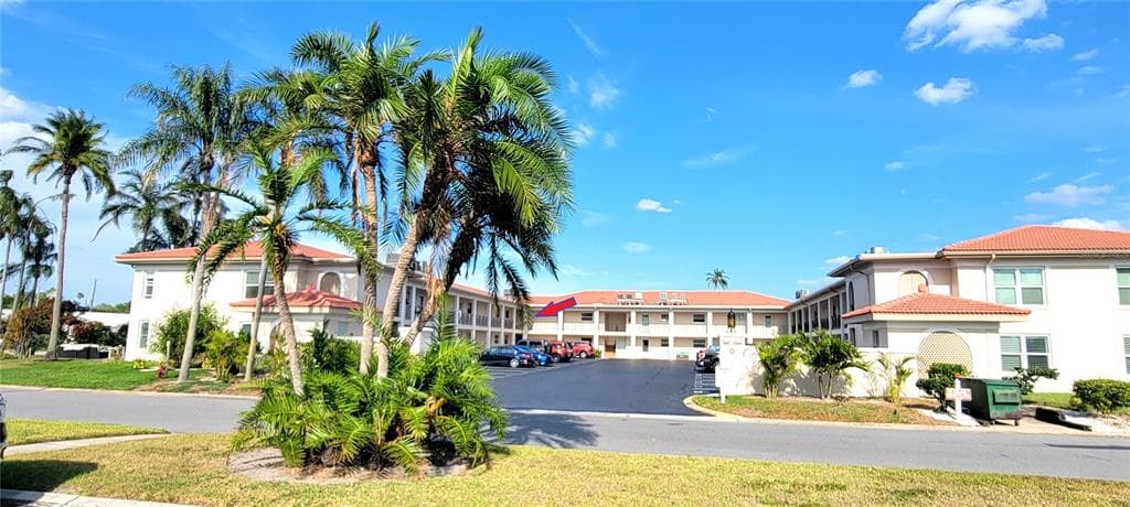 10351 REGAL DRIVE UNIT 18 LARGO, FL 33774