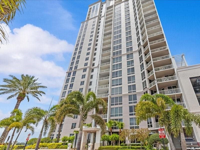 331 CLEVELAND STREET UNIT 1702 CLEARWATER, FL 33755