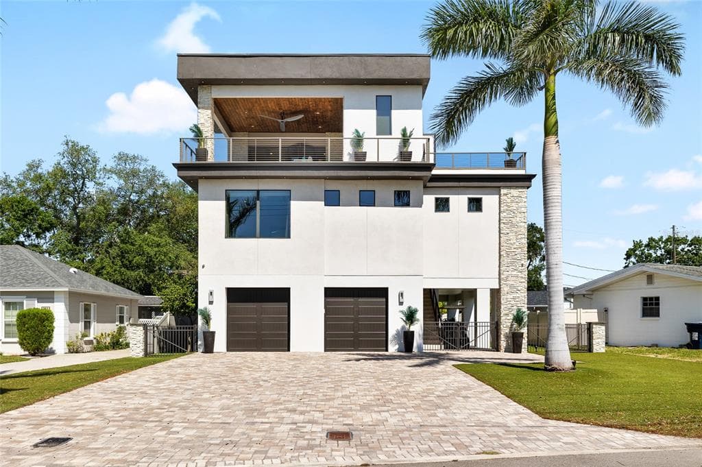 706 S DAVIS BOULEVARD TAMPA, FL 33606