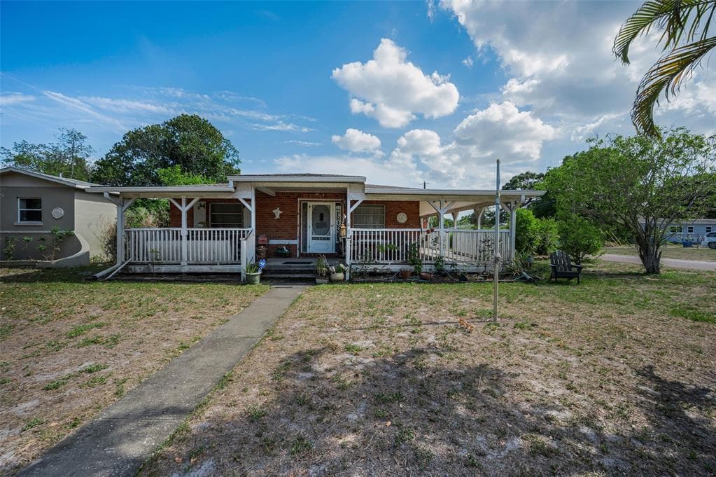 2876 30TH AVENUE N ST PETERSBURG, FL 33713