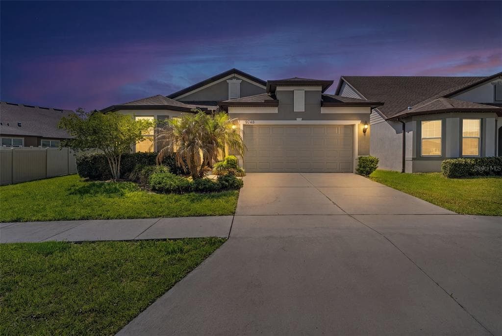 9748 IBIS GROVE BOULEVARD WESLEY CHAPEL, FL 33545