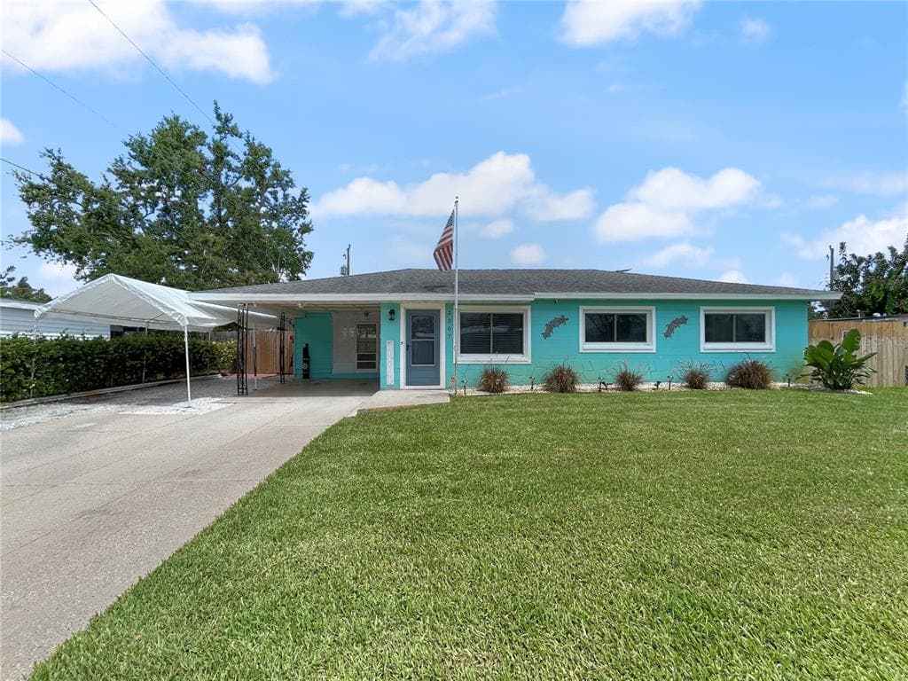 2307 EMORY AVENUE BRADENTON, FL 34207