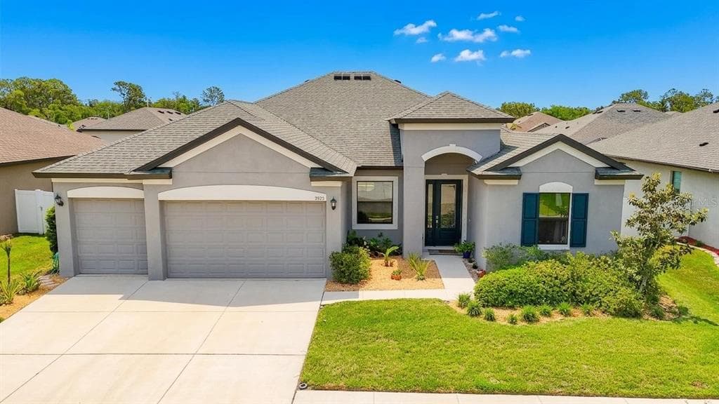 3925 SALIDA DELSOL DRIVE SUN CITY CENTER, FL 33573