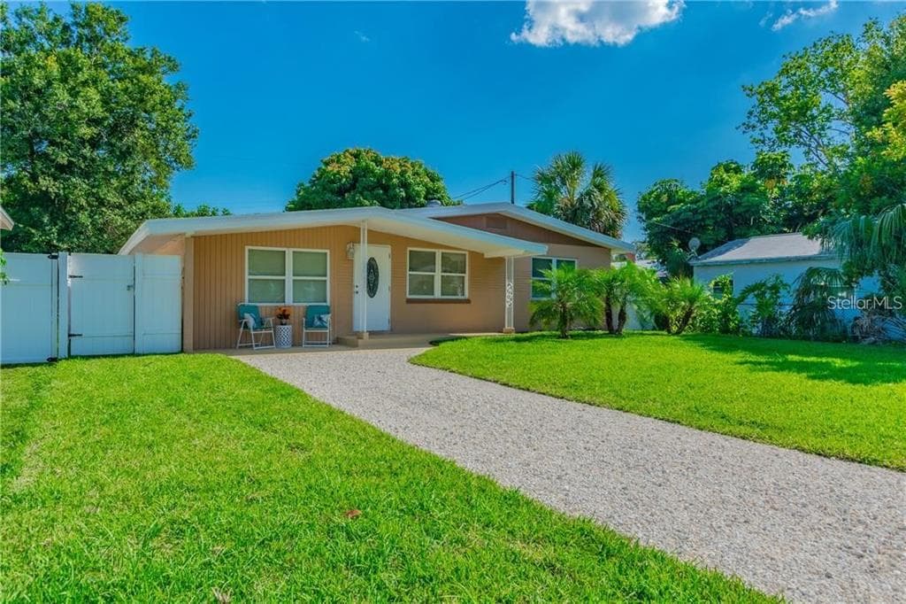 5418 11TH AVENUE S GULFPORT, FL 33707