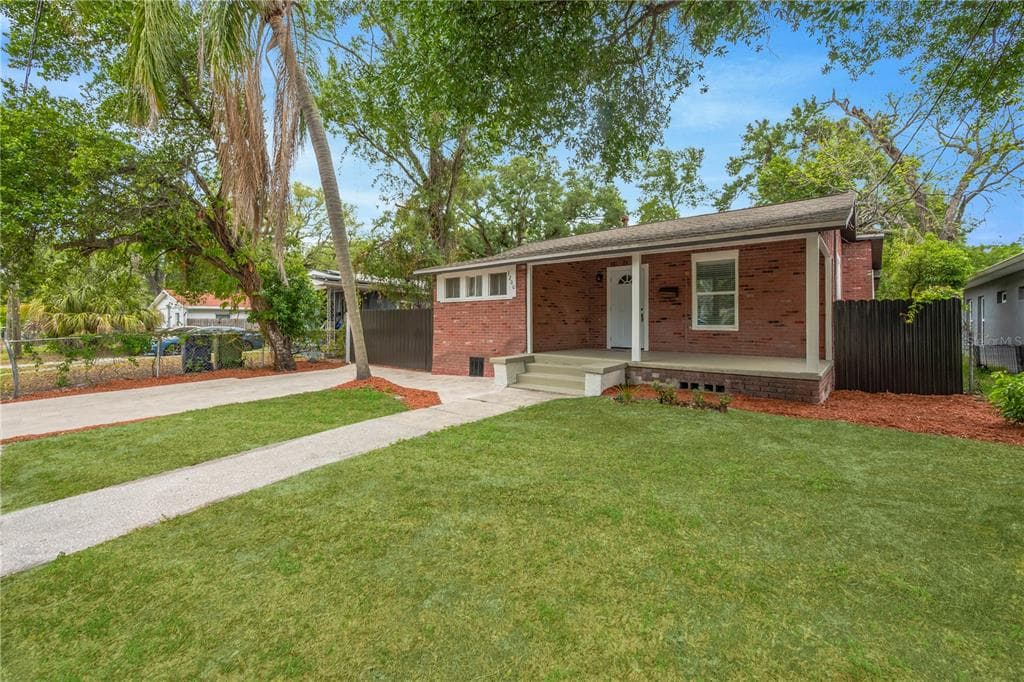 3206 E 24TH AVENUE TAMPA, FL 33605