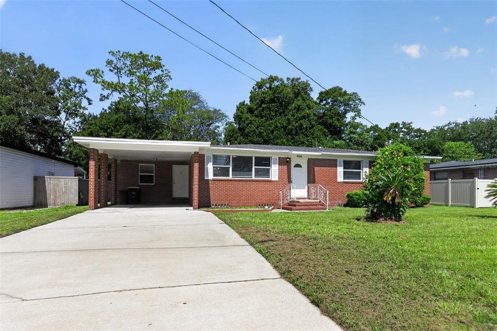 3734 BARMER DRIVE JACKSONVILLE, FL 32210