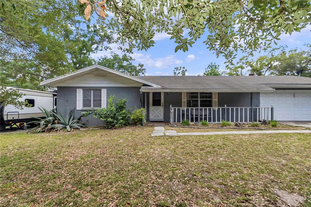 16738 SE 63 LANE OCKLAWAHA, FL 32179