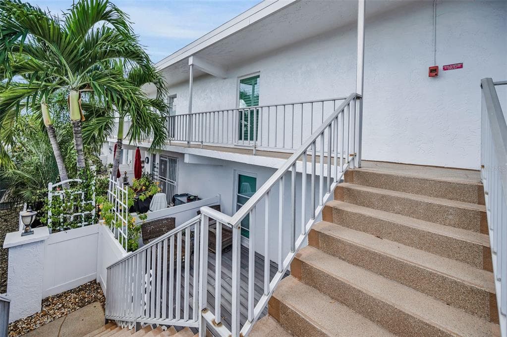 1655 S HIGHLAND AVENUE UNIT D241 CLEARWATER, FL 33756