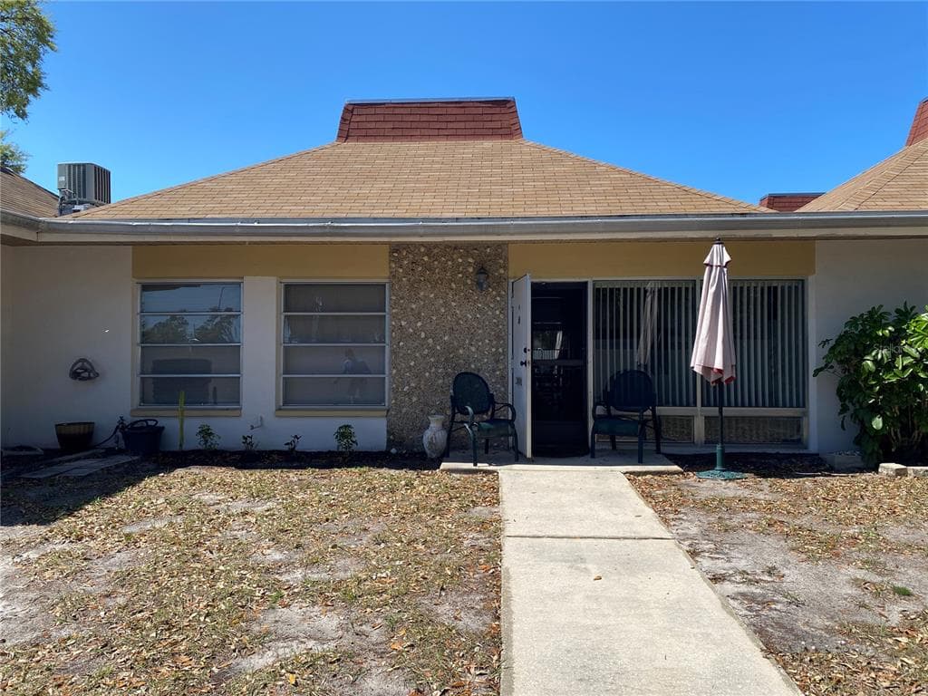 4377 TAHITIAN GARDENS CIRCLE UNIT G HOLIDAY, FL 34691