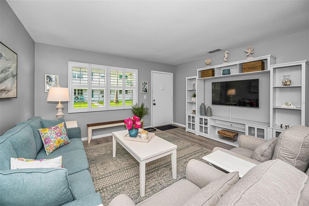 5216 81ST STREET N UNIT 5