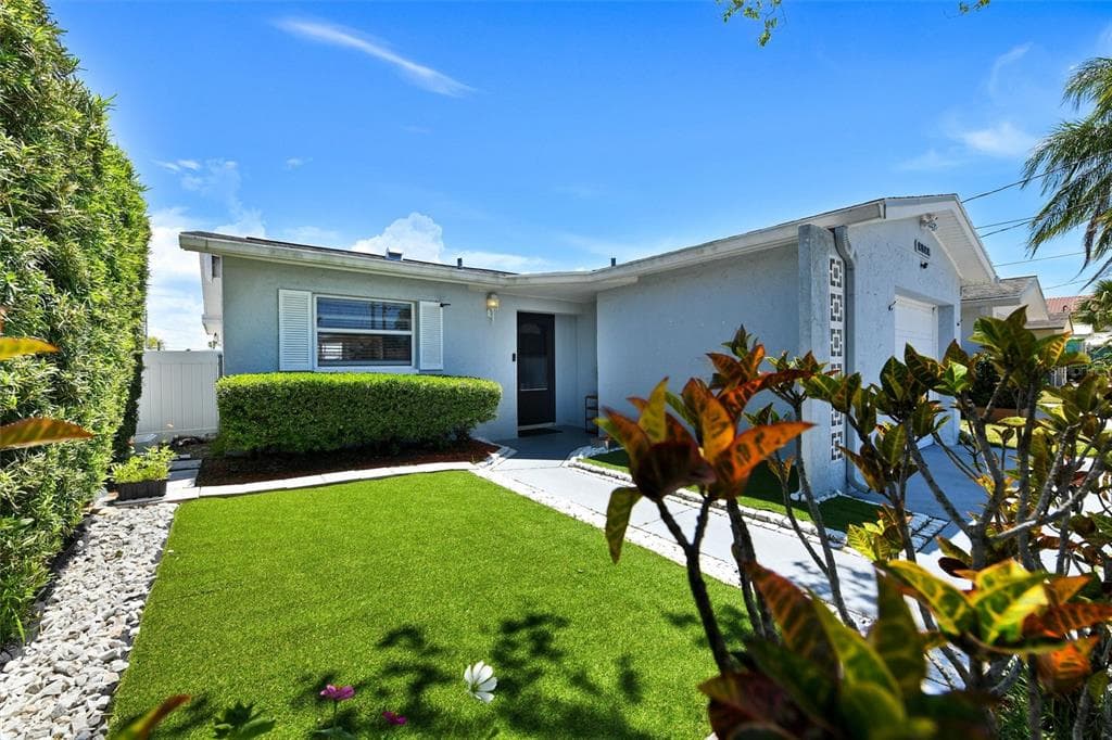 5106 BLUE HERON DRIVE NEW PORT RICHEY, FL 34652