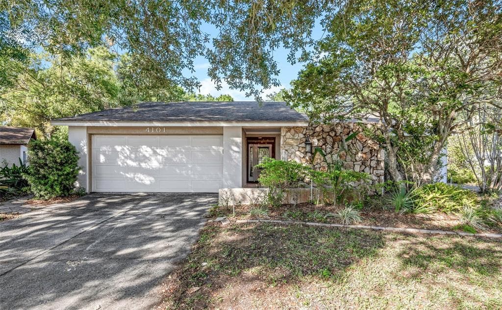 4101 WINDTREE DRIVE