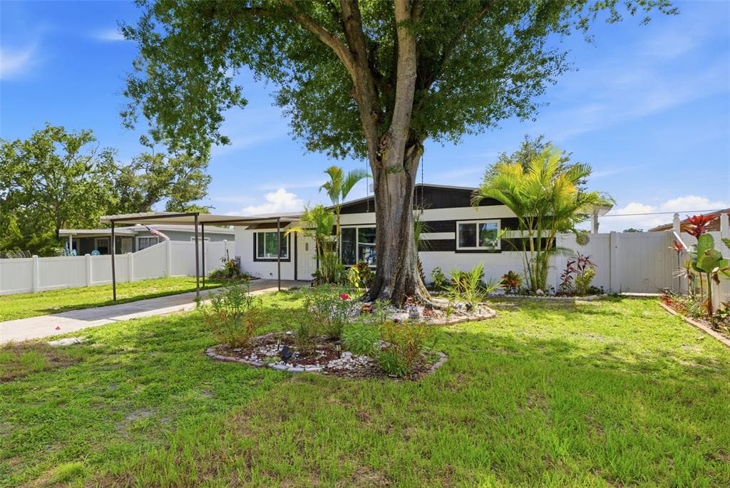 6206 N HALE AVENUE TAMPA, FL 33614