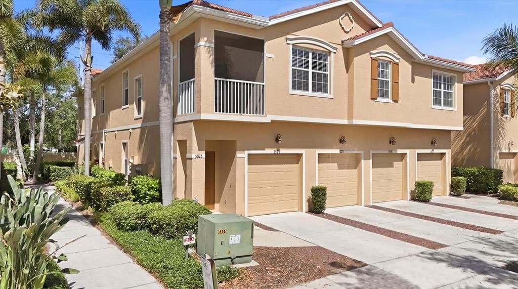3825 PARKRIDGE CIRCLE UNIT 1-202 SARASOTA, FL 34243