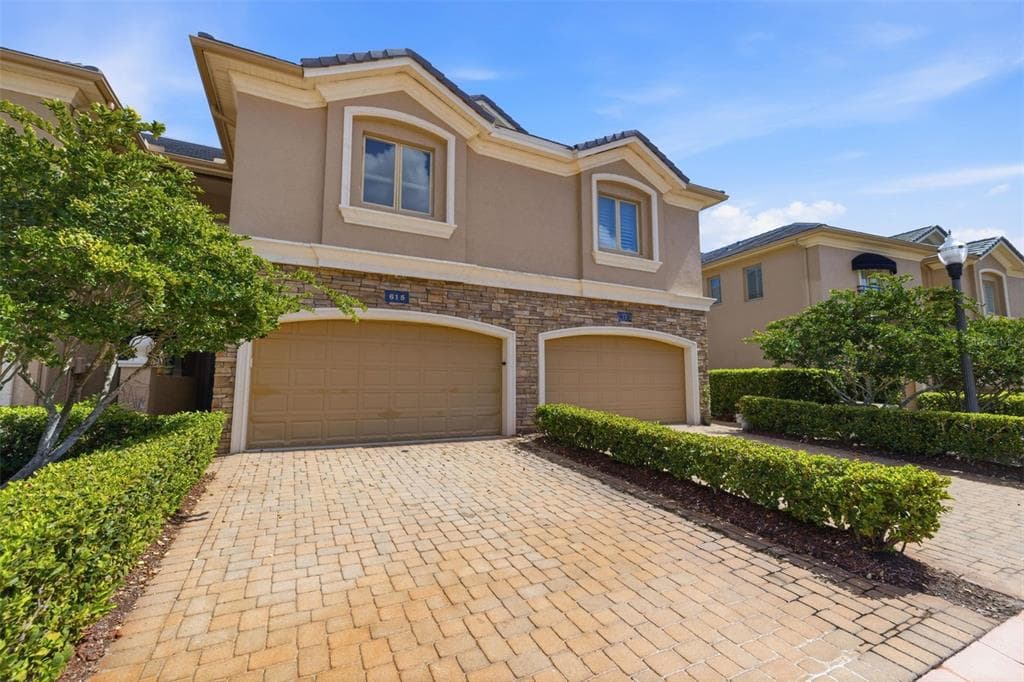 615 SAXONY BOULEVARD ST PETERSBURG, FL 33716