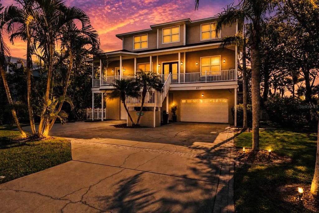 897 POINT SEASIDE DRIVE CRYSTAL BEACH, FL 34681