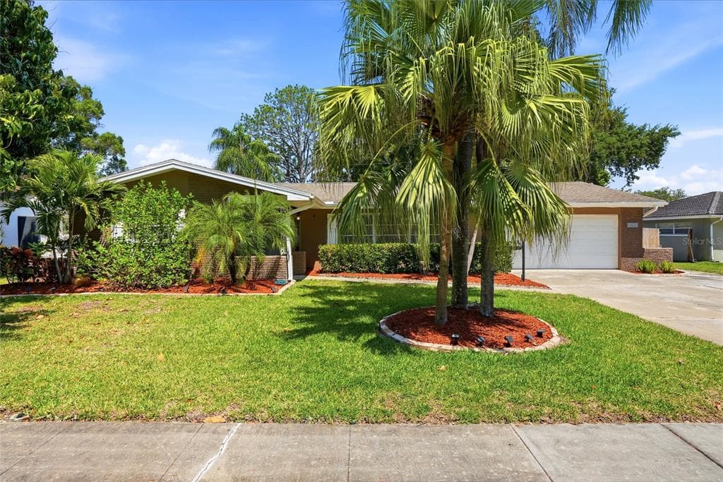 1341 RANCHWOOD DRIVE CLEARWATER, FL 33764