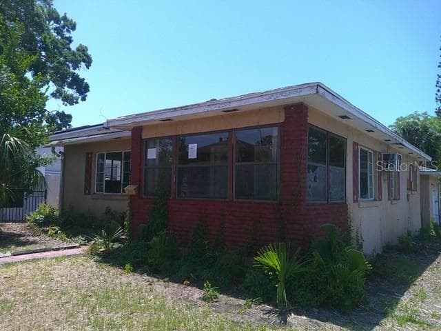 2040 22ND AVENUE S ST PETERSBURG, FL 33712
