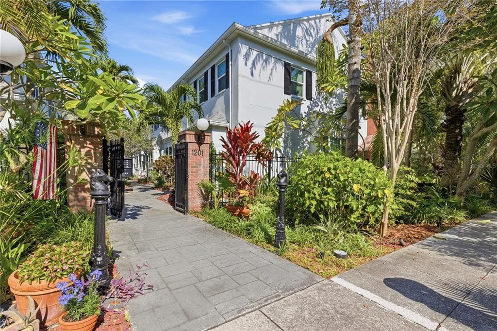 1201 W HORATIO STREET UNIT 2H TAMPA, FL 33606