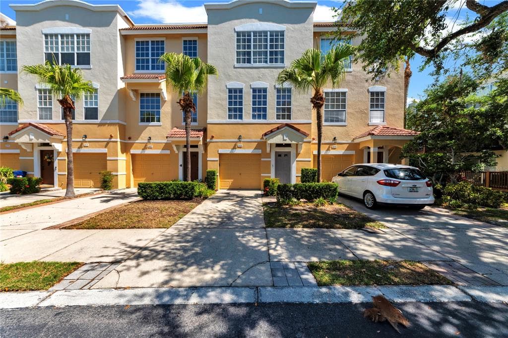3115 BAYSHORE OAKS DRIVE TAMPA, FL 33611