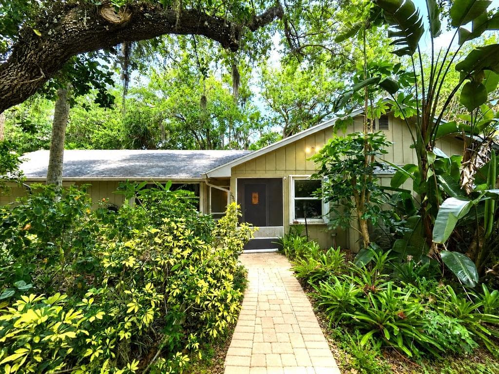 255 SW SALERNO ROAD STUART, FL 34997