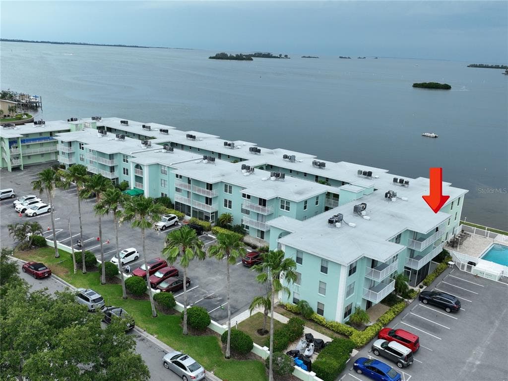 464 N PAULA DRIVE UNIT 313 DUNEDIN, FL 34698