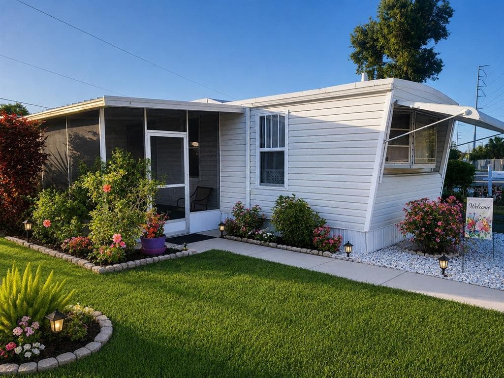 6580 SEMINOLE BOULEVARD UNIT 733 SEMINOLE, FL 33772