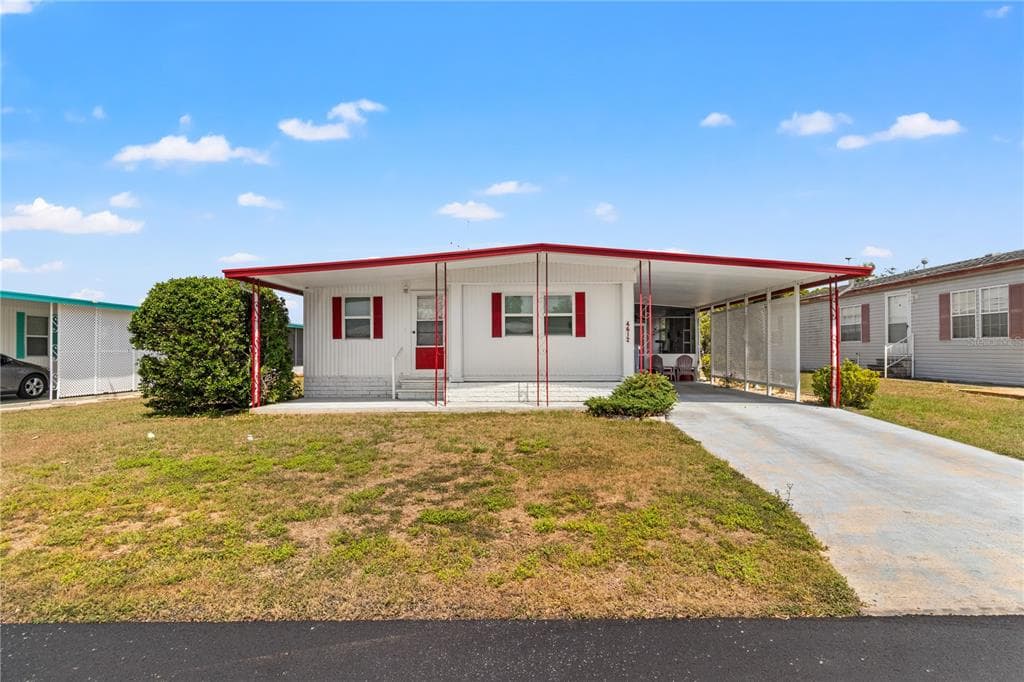 4612 CLARICE AVENUE ZEPHYRHILLS, FL 33541
