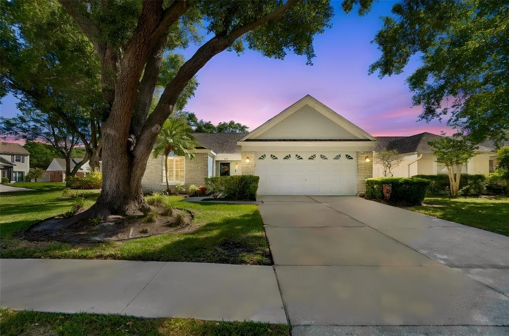 9702 LITTLE POND WAY TAMPA, FL 33647