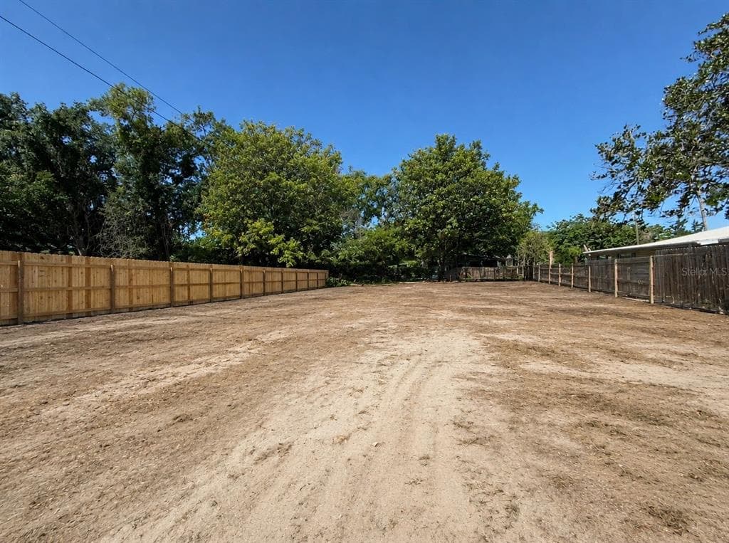 1214 TEDROW ROAD LAKELAND, FL 33805