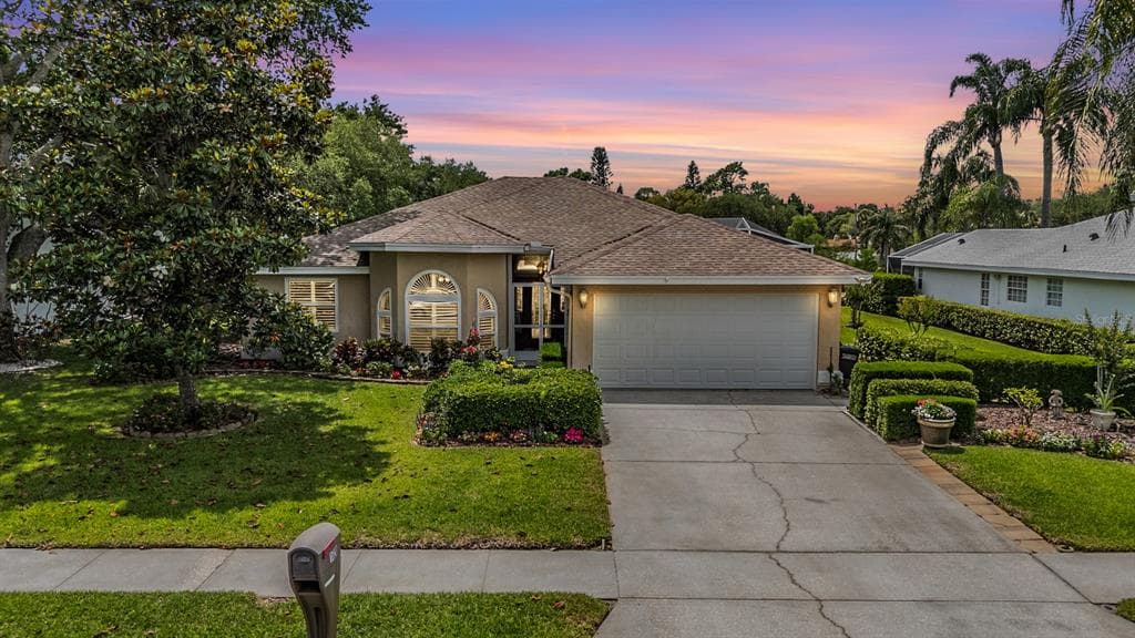 1620 POLO CLUB DRIVE TARPON SPRINGS, FL 34689