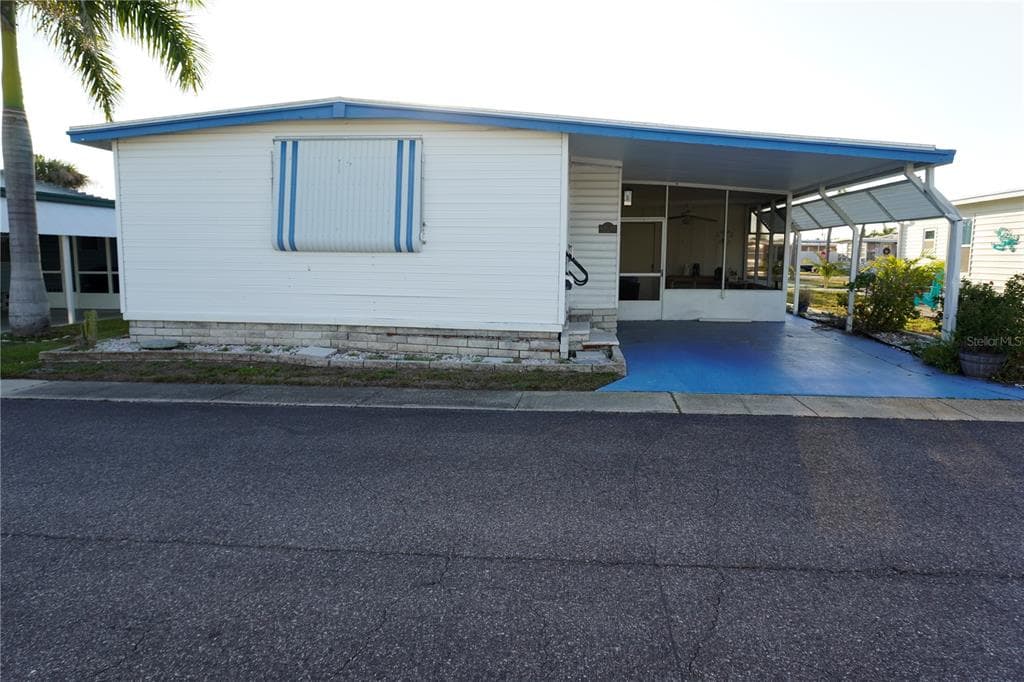 82125 B STREET N UNIT 125 PINELLAS PARK, FL 33781