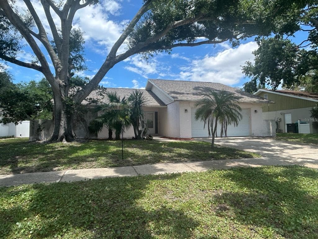 11997 97TH AVENUE SEMINOLE, FL 33772