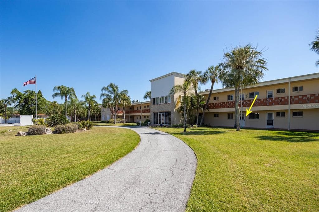 2900 45TH STREET S UNIT 7 GULFPORT, FL 33711