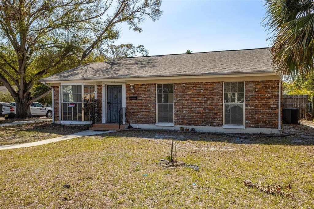 812 W WARREN AVENUE TAMPA, FL 33602