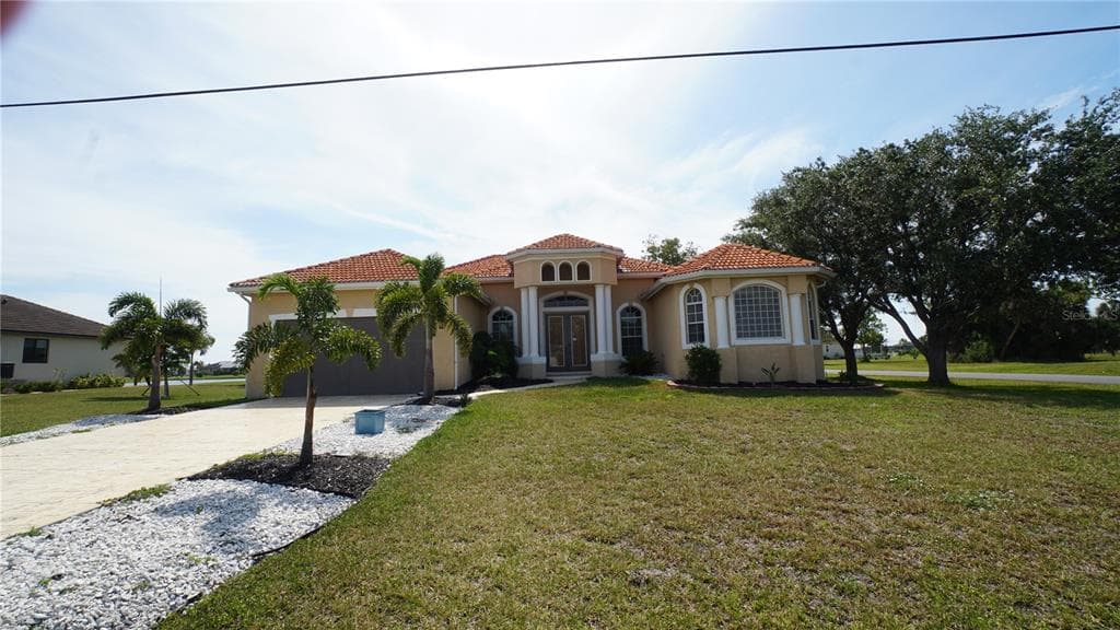 17067 CAPE HORN BOULEVARD PUNTA GORDA, FL 33955
