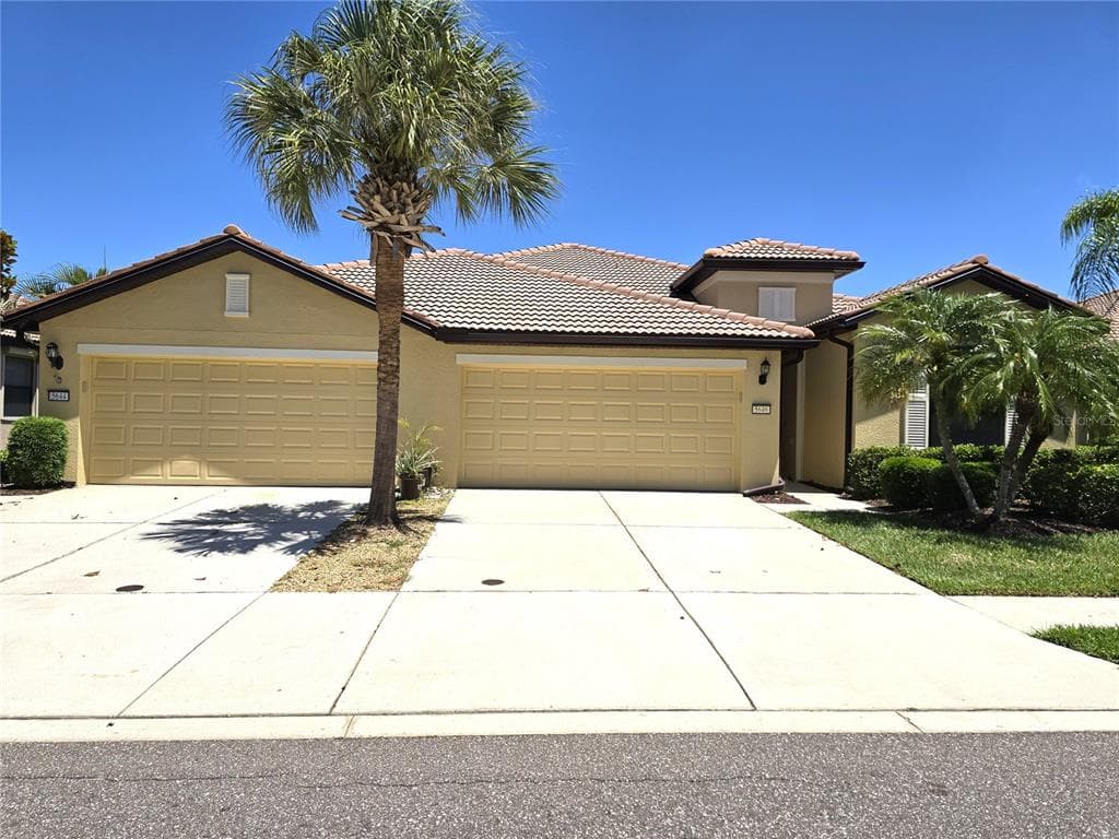 5646 SUNSET FALLS DRIVE APOLLO BEACH, FL 33572