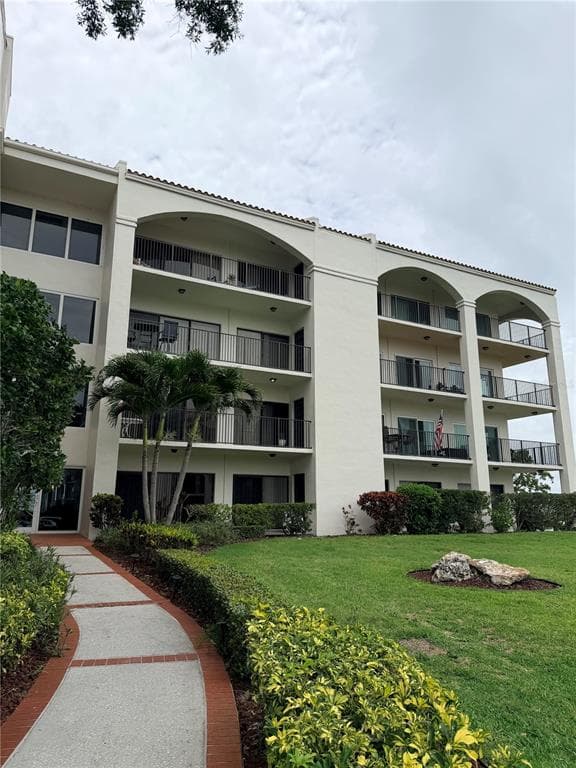 328 MARINER DRIVE UNIT 328 TARPON SPRINGS, FL 34689